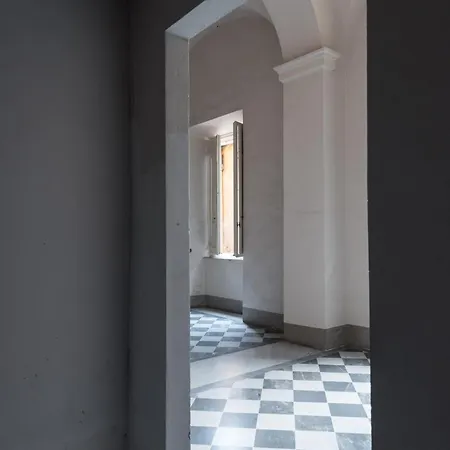 Single House * Pisa