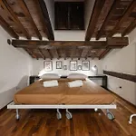 Appartement Single House